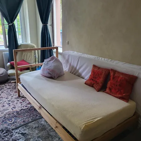 Dhamma-retreat In Apartment